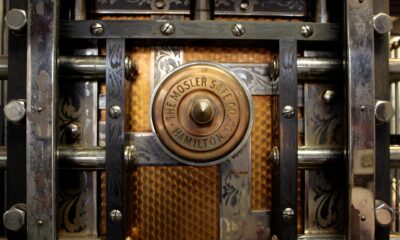 Mercury Bank Locks Out Fintech Founders from Nigeria, Ukraine, and a Dozen Other Countries